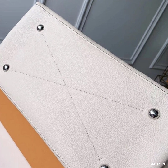 VUITTON LOUIS CARMEL 0811